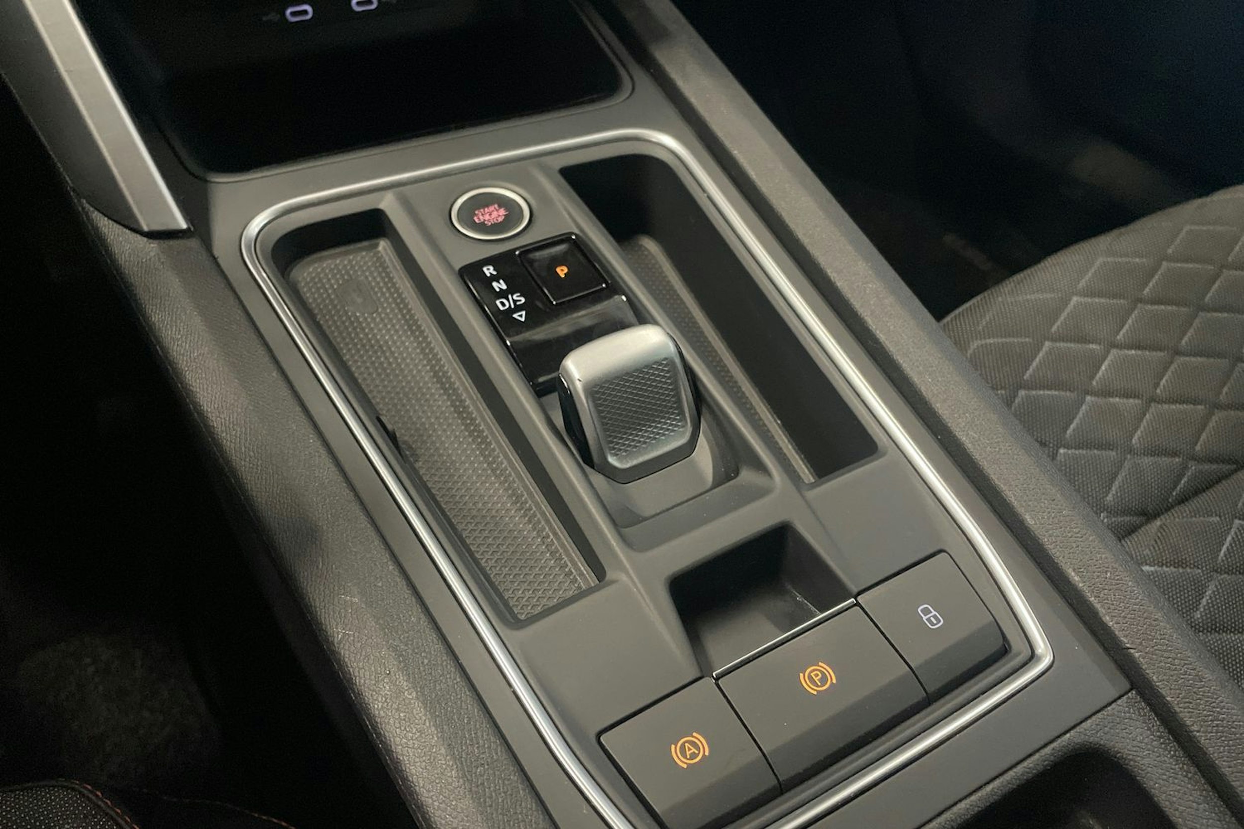 met. sininen SEAT Leon 2021 kuva 32.