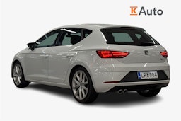 valkoinen SEAT Leon 2020 kuva 2.