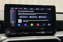 punainen SEAT Leon 2021 kuva 21.