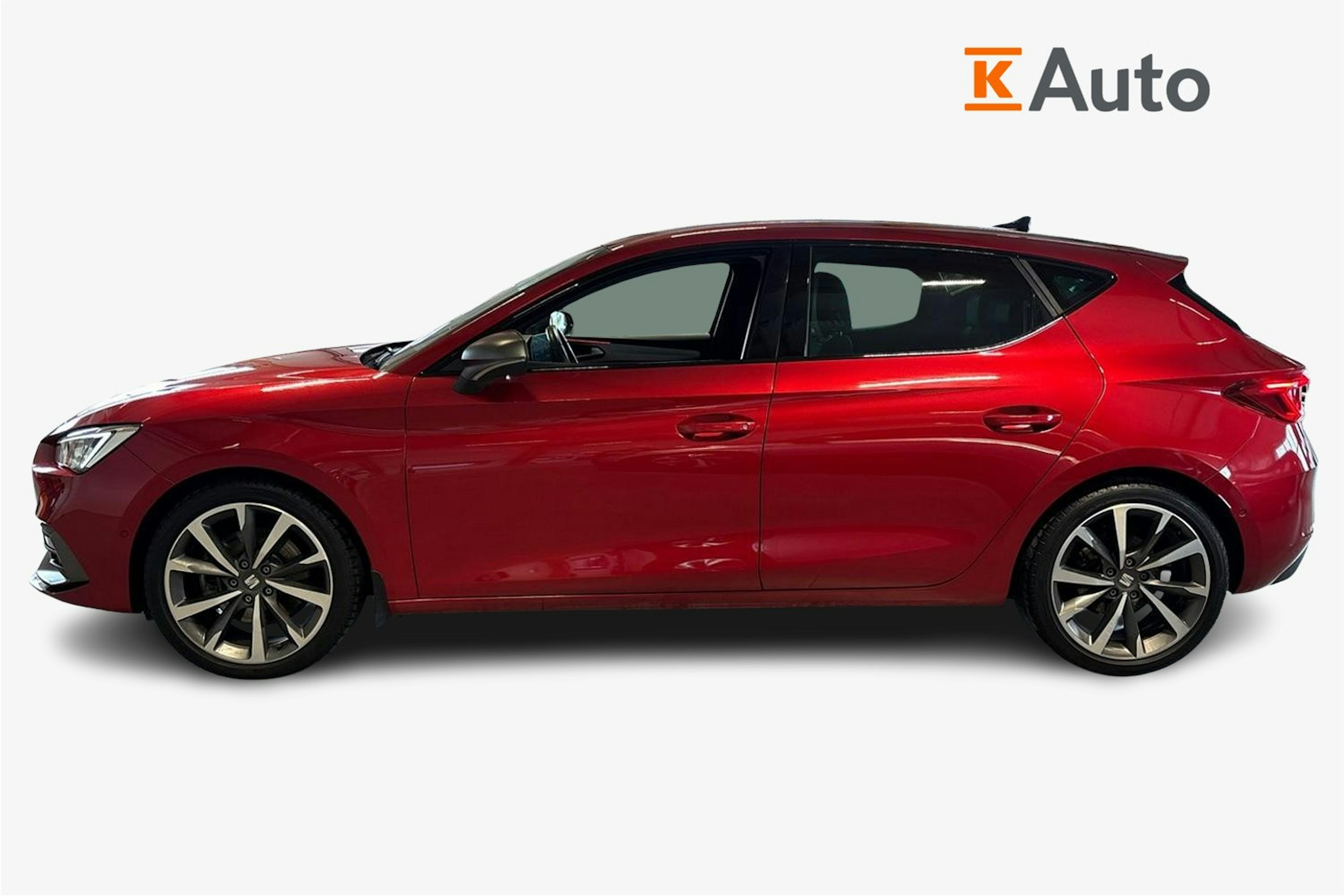 punainen SEAT Leon 2020 kuva 5.