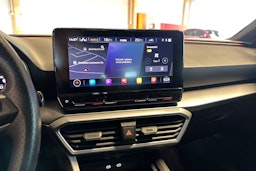 punainen SEAT Leon 2020 kuva 17.