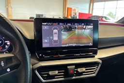 punainen SEAT Leon 2020 kuva 19.