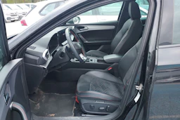 musta SEAT Leon 2020 kuva 4.