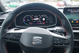 musta SEAT Leon 2020 kuva 6.