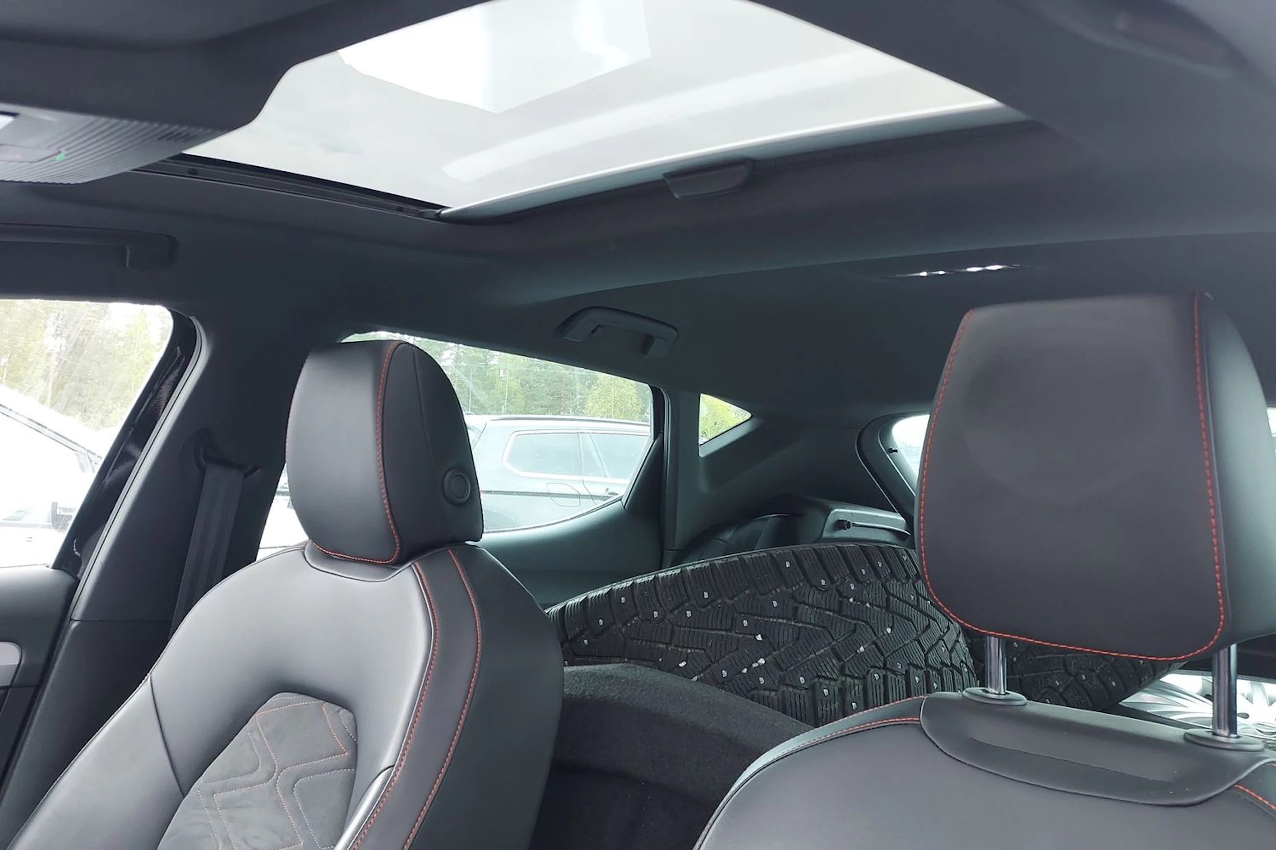 musta SEAT Leon 2020 kuva 8.