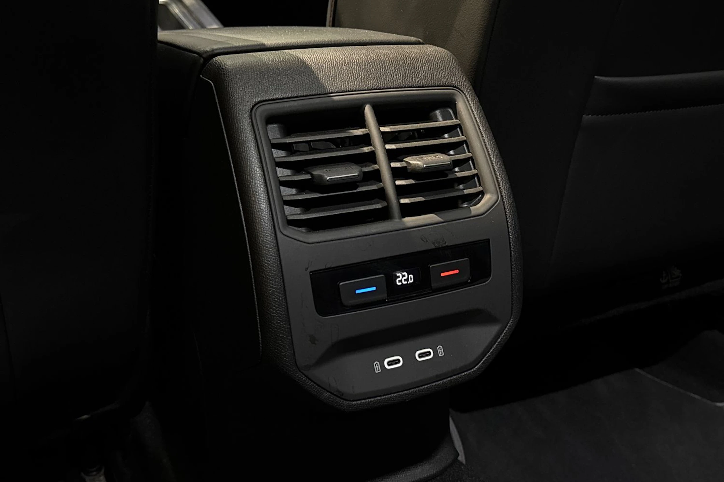 musta SEAT Leon 2021 kuva 17.