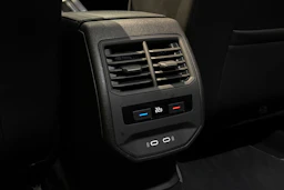 musta SEAT Leon 2021 kuva 17.