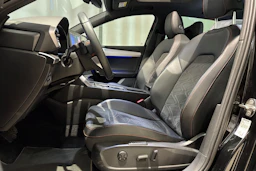 musta SEAT Leon 2021 kuva 18.
