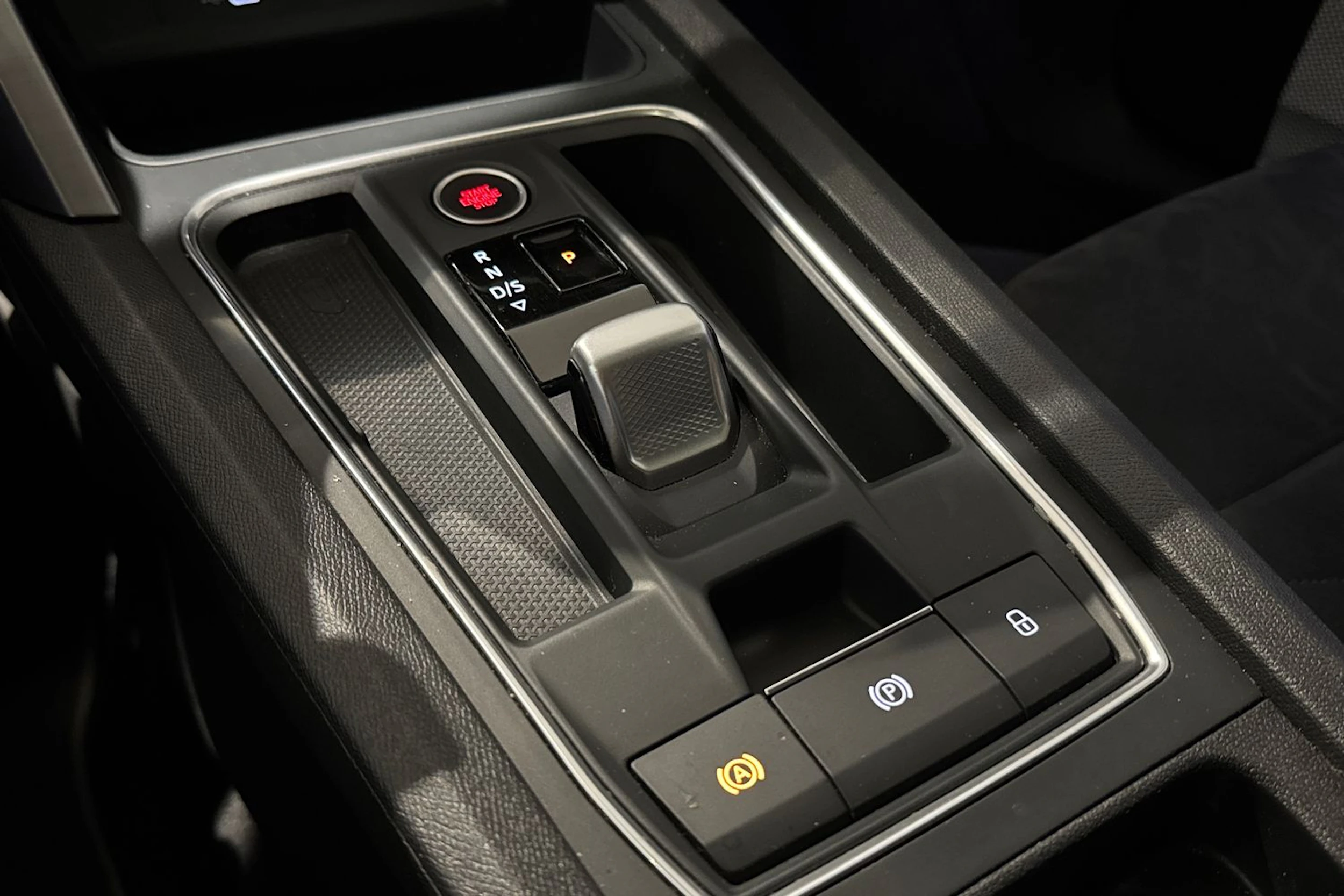 musta SEAT Leon 2021 kuva 31.