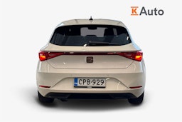 valkoinen SEAT Leon 2021 kuva 3.
