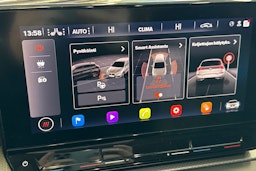 valkoinen SEAT Leon 2021 kuva 18.