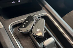 Valkoinen SEAT LEON 2021 kuva 28.