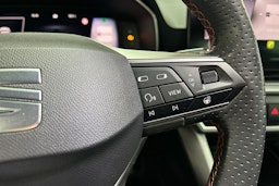 harmaa SEAT Leon 2021 kuva 17.
