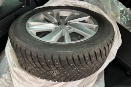 musta SEAT Leon Sportstourer 2021 kuva 13.
