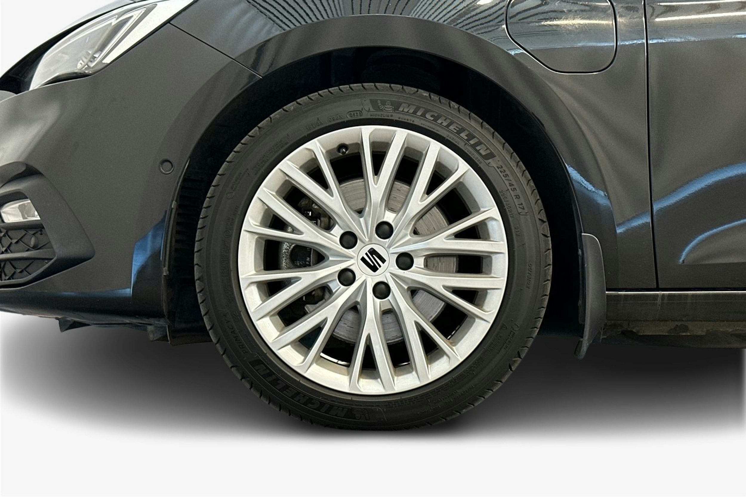 musta SEAT Leon 2021 kuva 11.