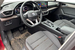 punainen SEAT Leon 2021 kuva 3.