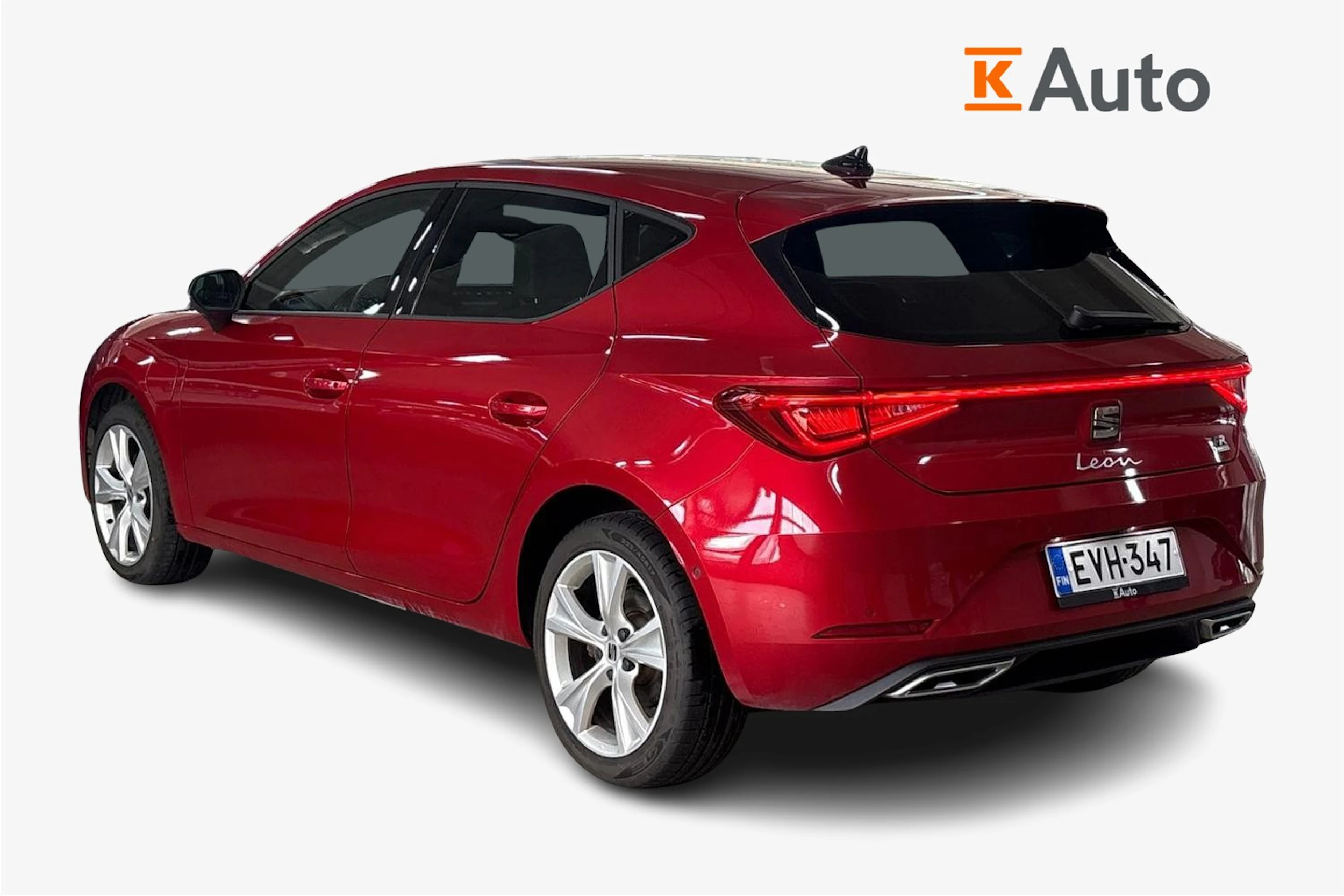 Punainen SEAT LEON 2021 kuva 2.
