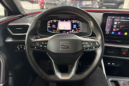 Punainen SEAT LEON 2021 kuva 12.