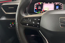 Punainen SEAT LEON 2021 kuva 13.