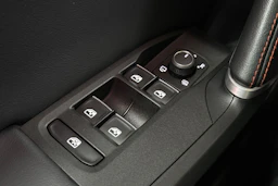 Punainen SEAT LEON 2021 kuva 23.