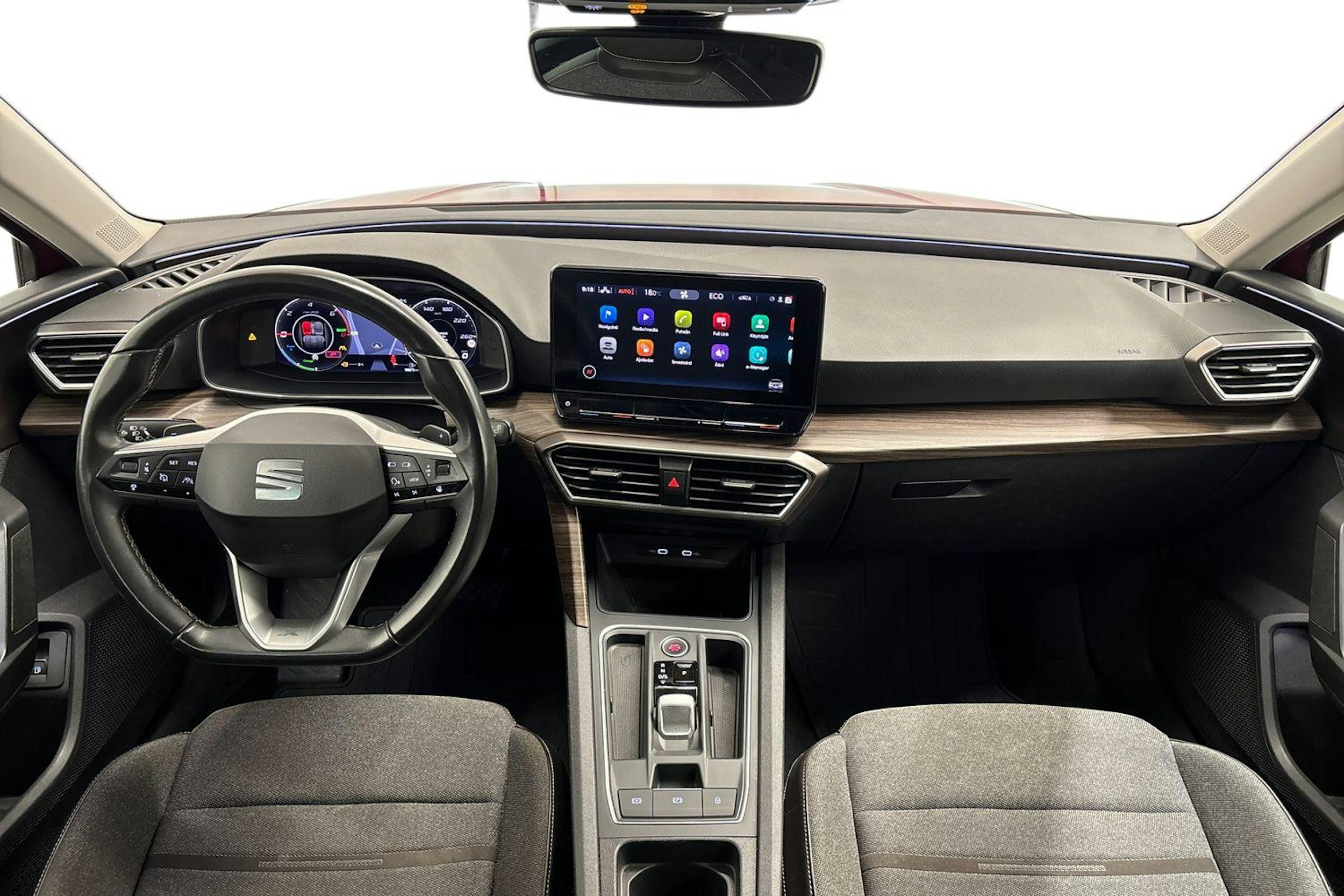 punainen SEAT Leon 2021 kuva 9.