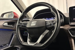 punainen SEAT Leon 2021 kuva 15.