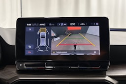 punainen SEAT Leon 2021 kuva 21.