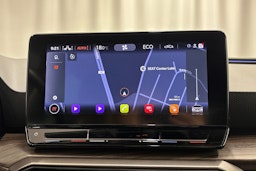 punainen SEAT Leon 2021 kuva 22.