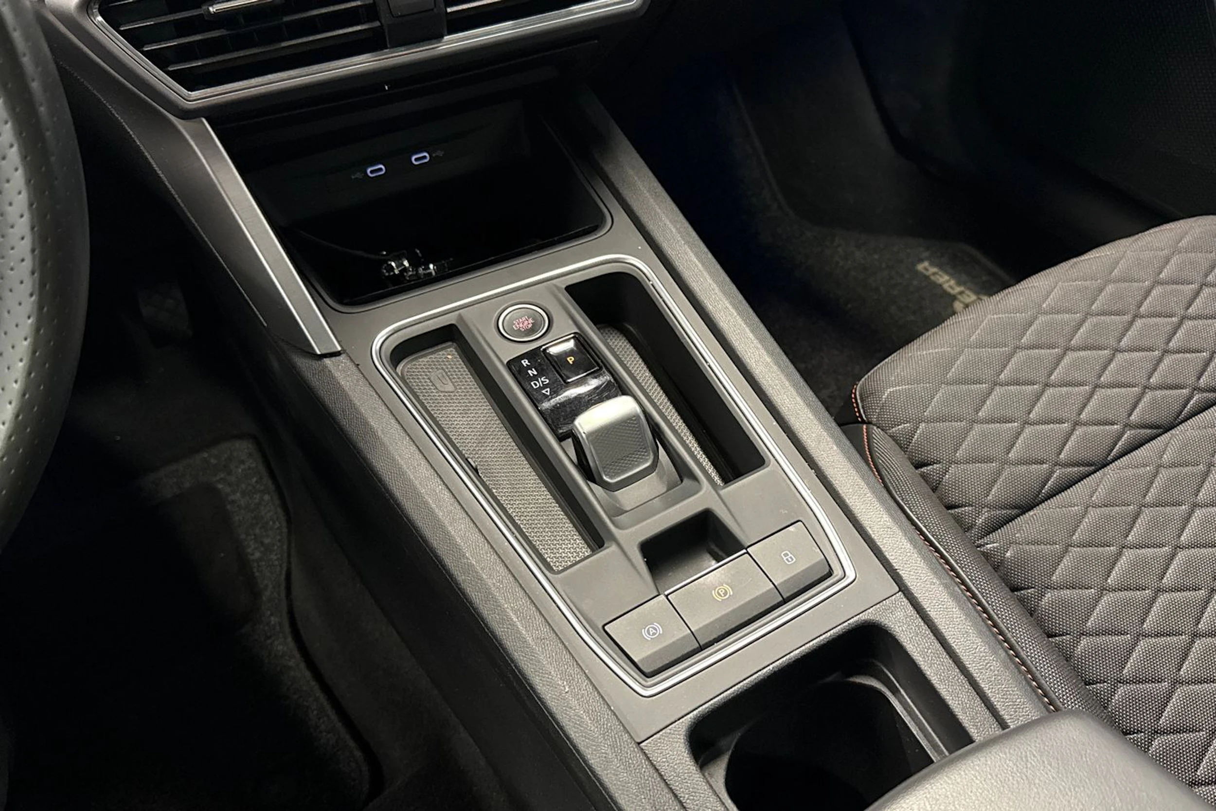 met. sininen SEAT Leon 2021 kuva 23.
