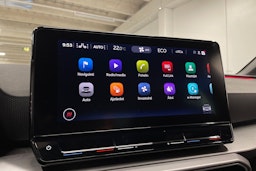 punainen SEAT Leon 2021 kuva 17.