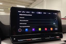 punainen SEAT Leon 2021 kuva 19.