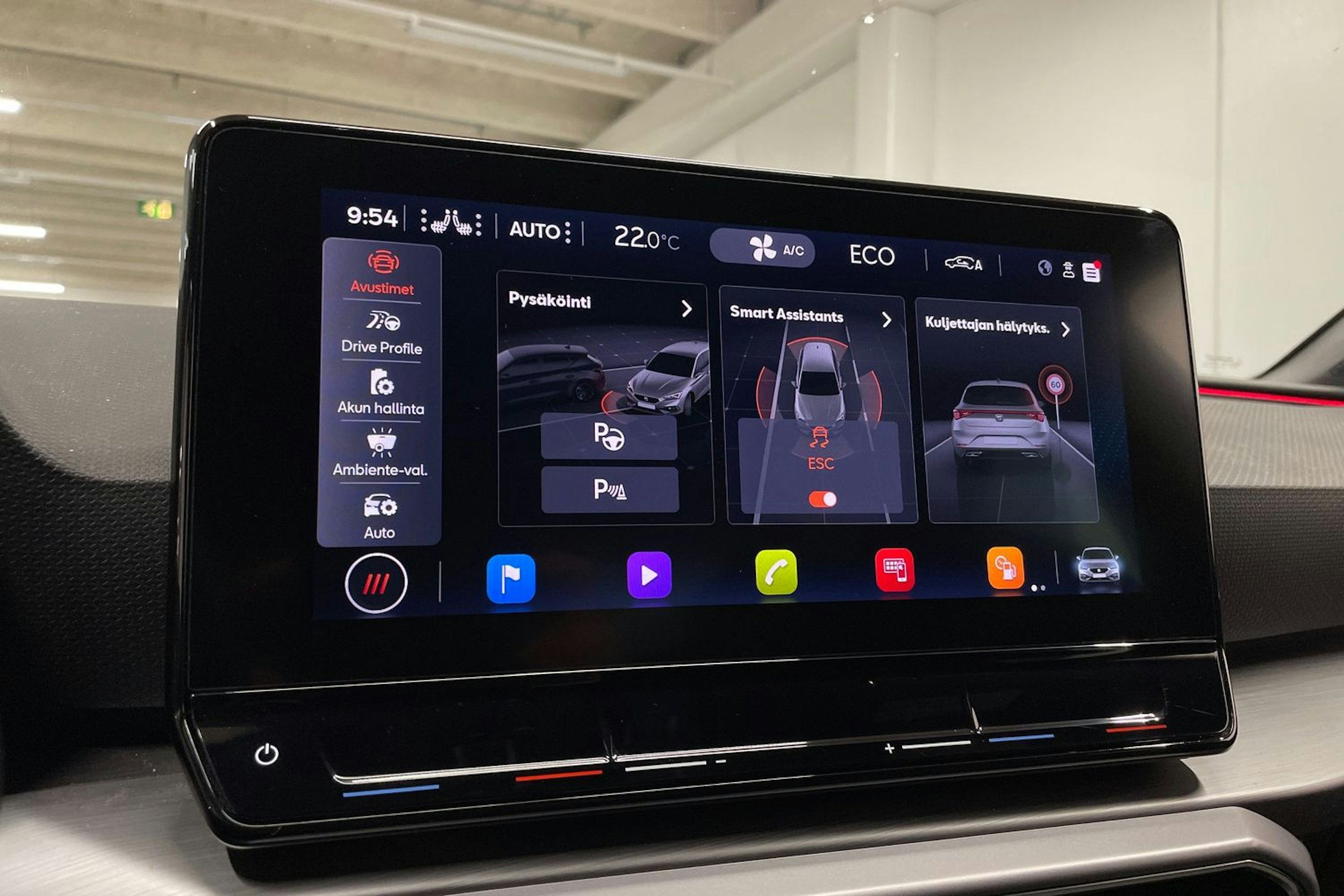 punainen SEAT Leon 2021 kuva 20.