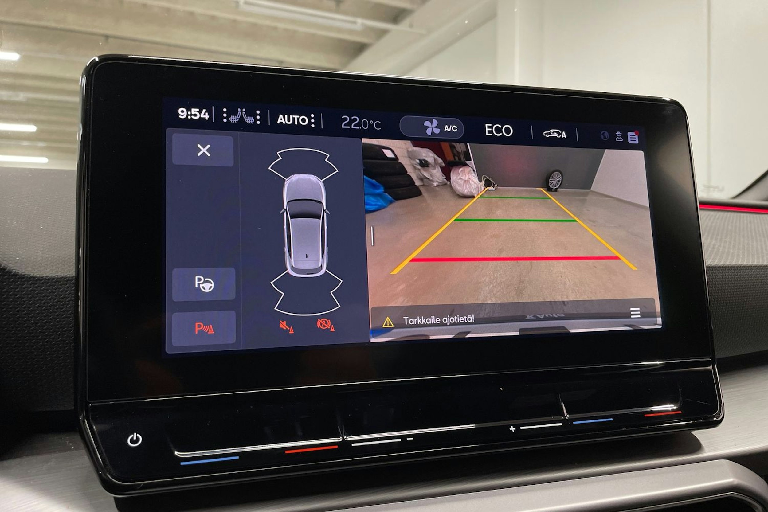 punainen SEAT Leon 2021 kuva 22.