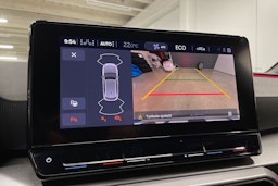 punainen SEAT Leon 2021 kuva 22.