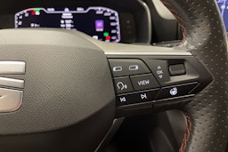 punainen SEAT Leon 2021 kuva 26.