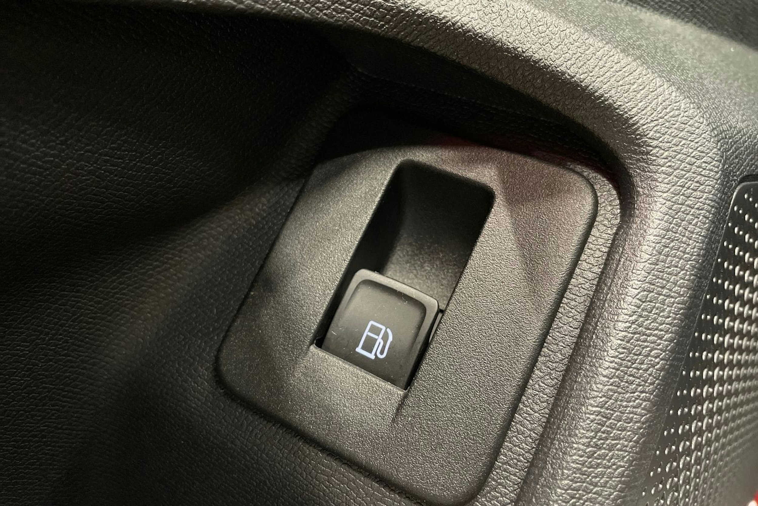 punainen SEAT Leon 2021 kuva 27.