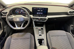 Valkoinen SEAT LEON 2021 kuva 7.