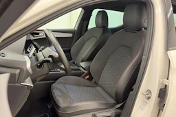 Valkoinen SEAT LEON 2021 kuva 12.