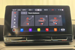 Valkoinen SEAT LEON 2021 kuva 21.