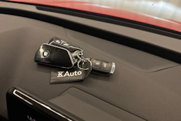 punainen SEAT Leon 2021 kuva 27.