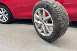punainen SEAT Leon 2021 kuva 28.