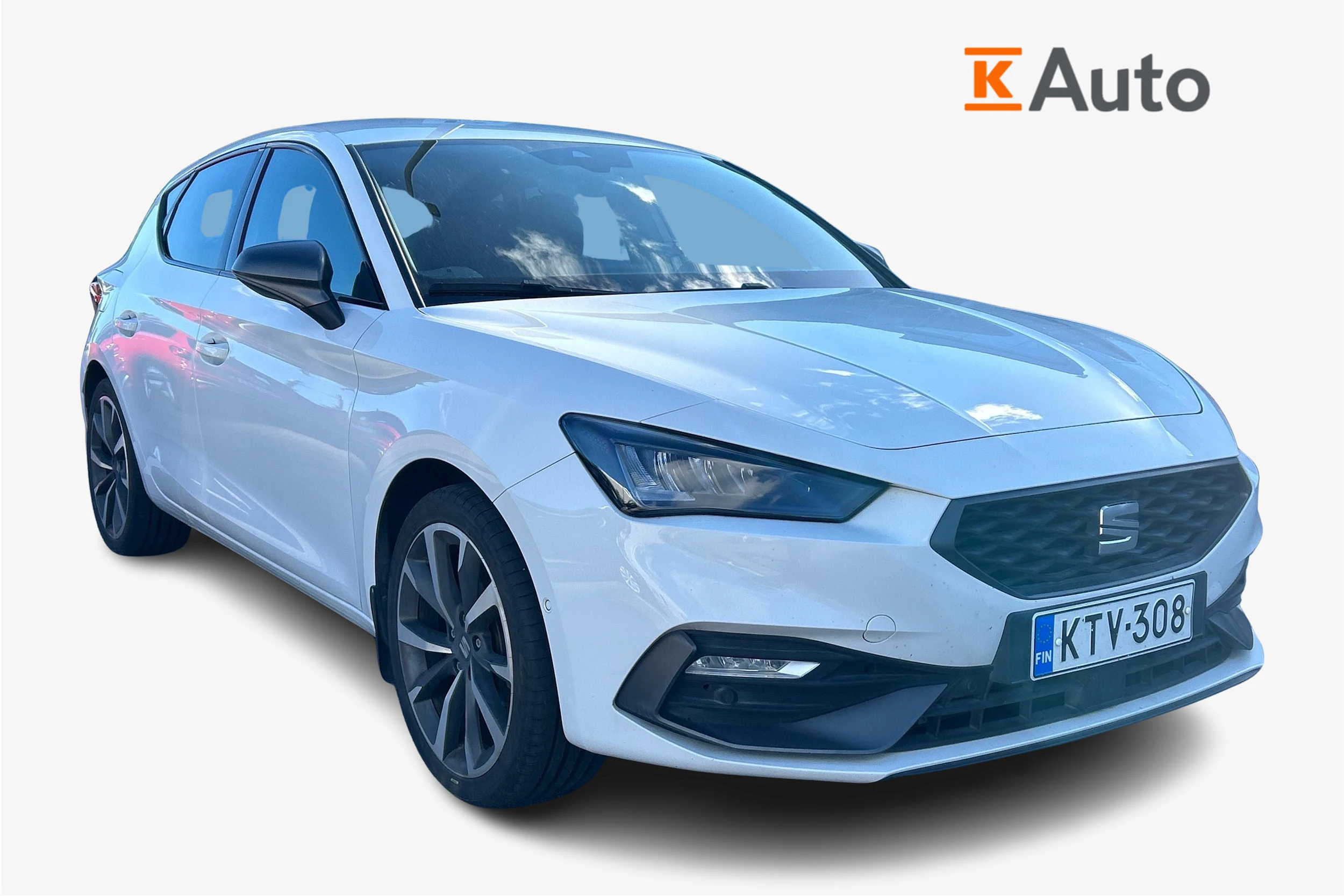 Valkoinen SEAT LEON 2021 kuva 1.