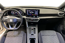 Valkoinen SEAT LEON 2021 kuva 7.