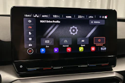 Valkoinen SEAT LEON 2021 kuva 25.