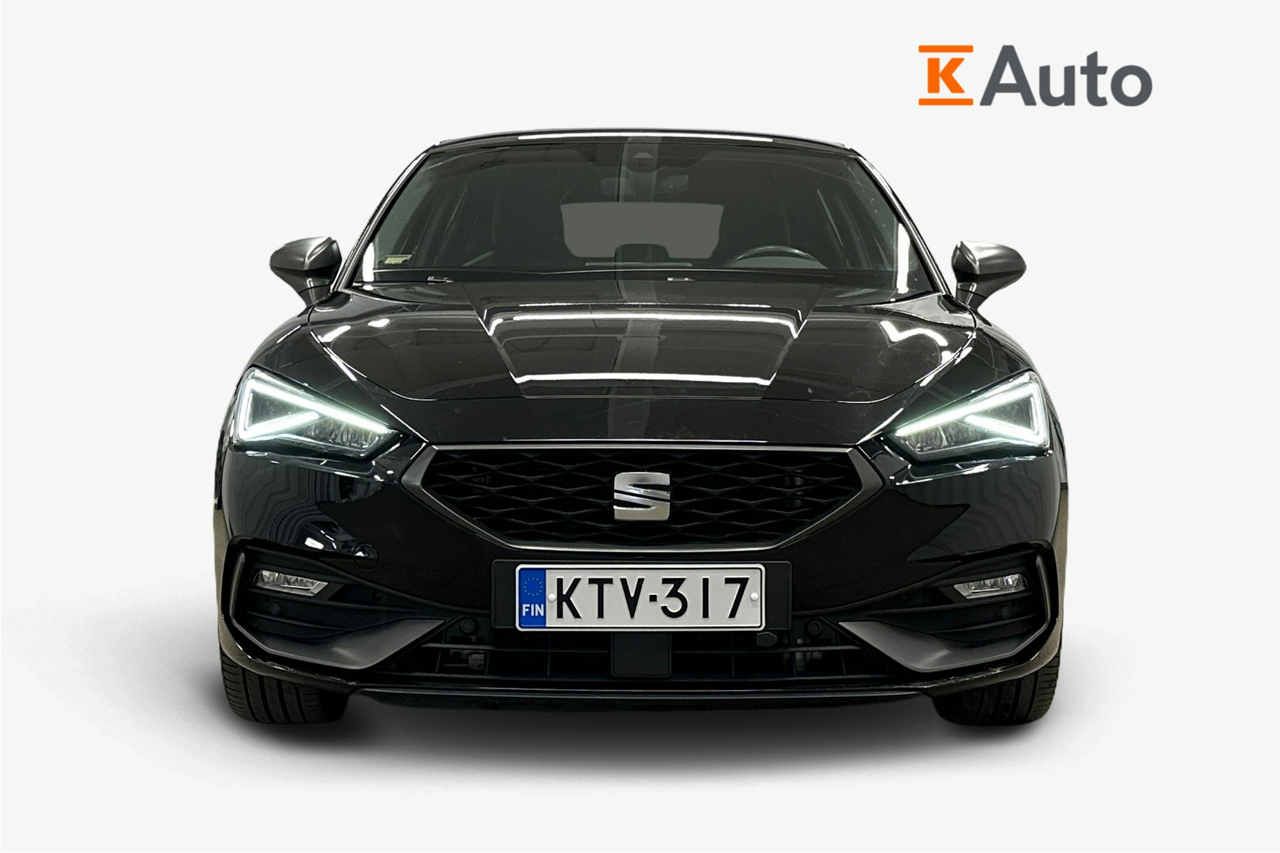 musta SEAT Leon 2021 kuva 5.