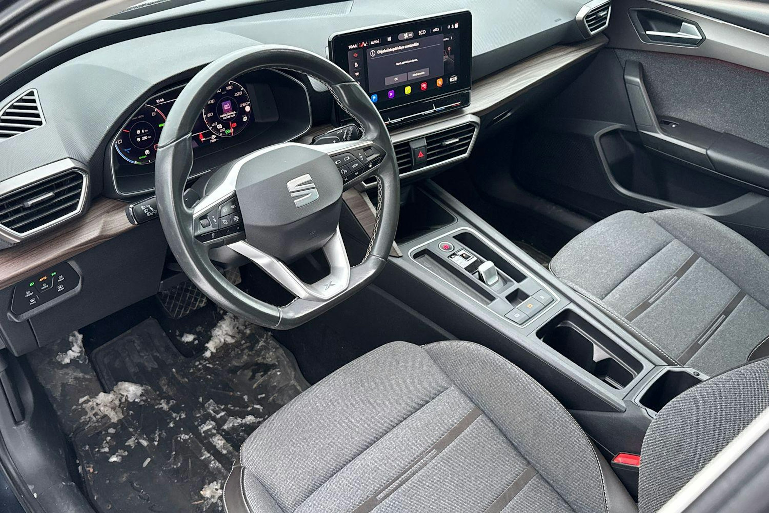 harmaa SEAT Leon 2021 kuva 3.