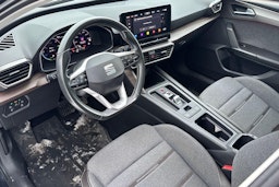 harmaa SEAT Leon 2021 kuva 3.