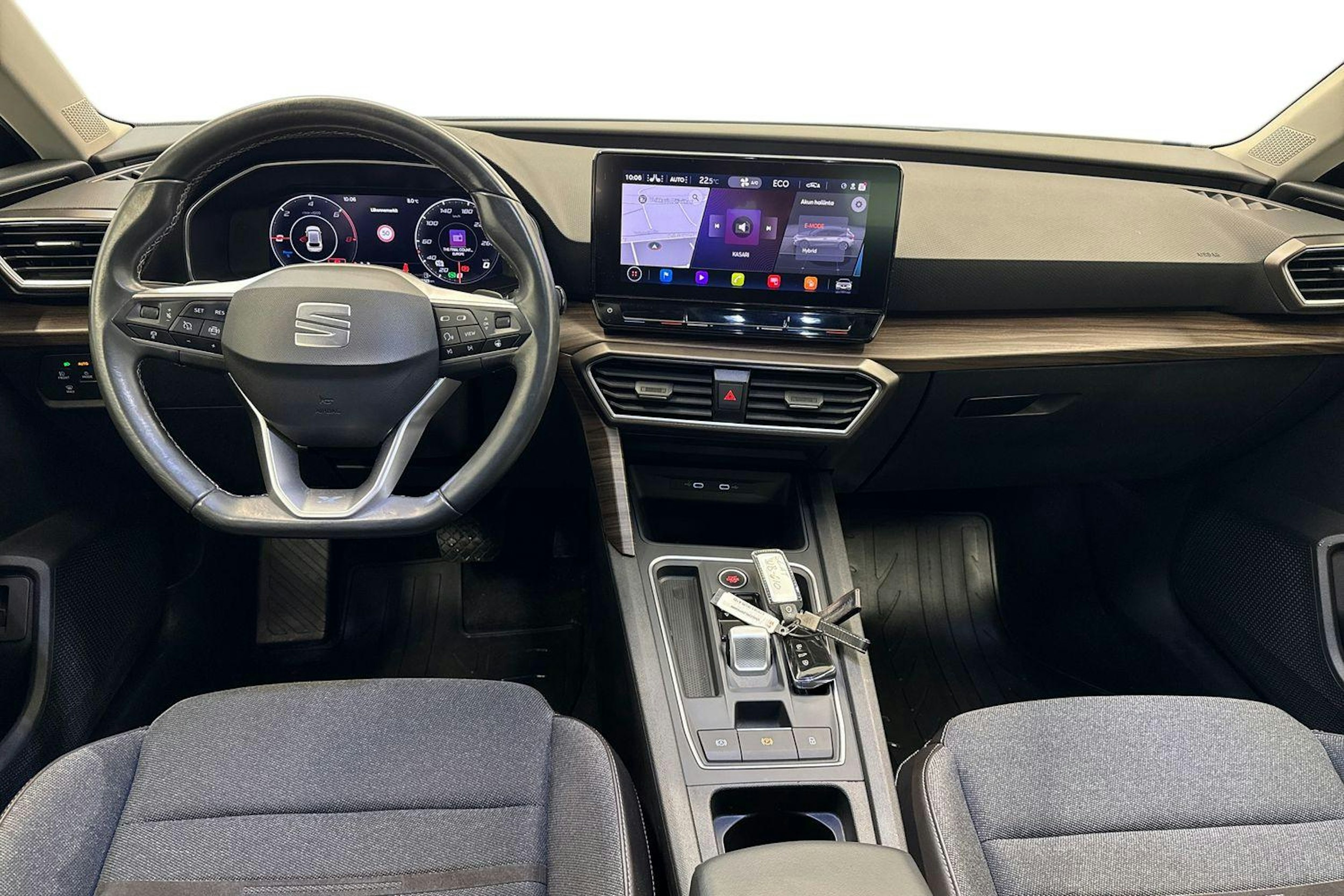 harmaa SEAT Leon 2021 kuva 9.