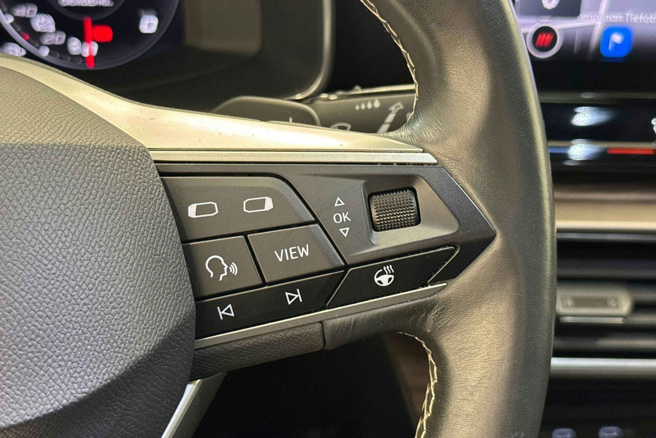 harmaa SEAT Leon 2021 kuva 26.