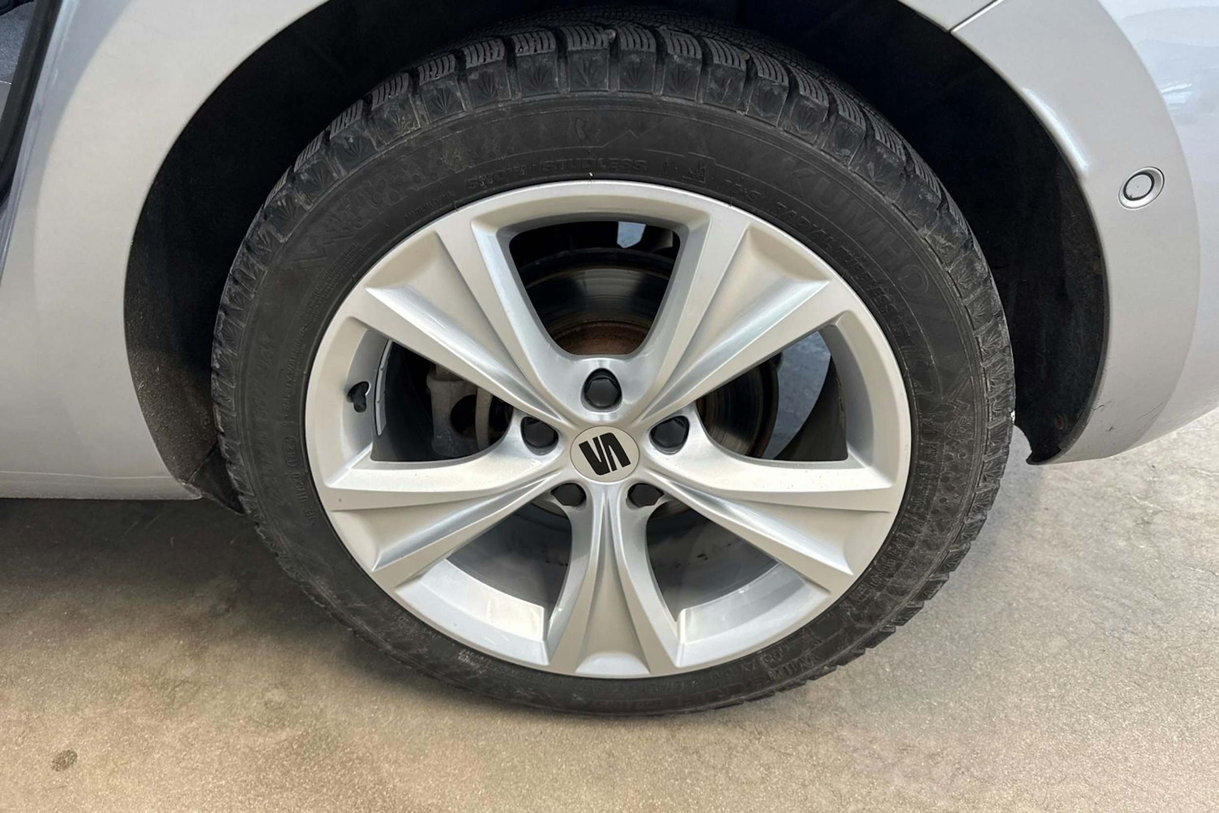 Hopea SEAT LEON 2021 kuva 13.